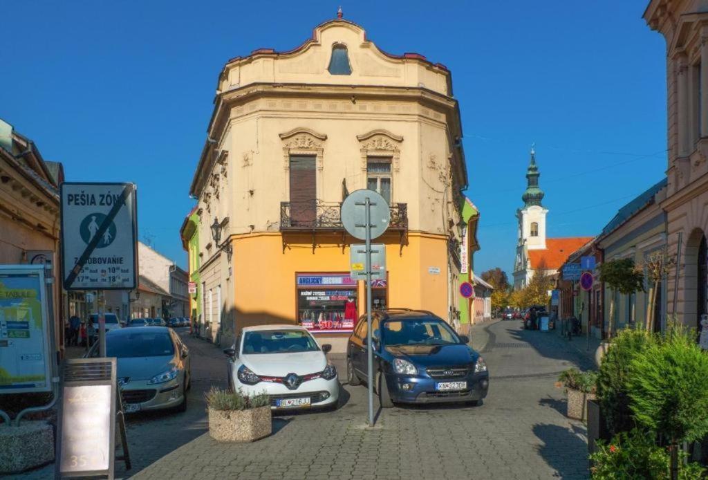 Apartman Lara Komarno Bagian luar foto